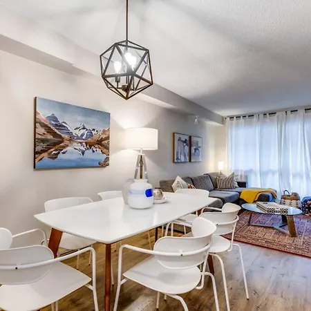 Trendy 3Br Suite In Popular Leslieville - Sleeps 6